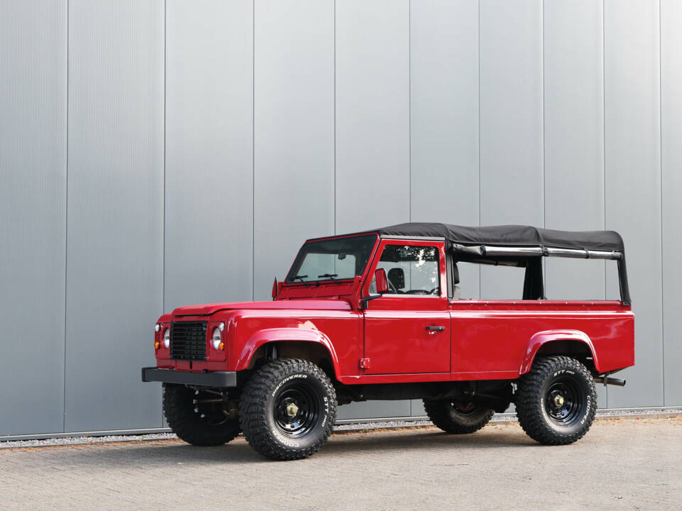 Image 26/38 of Land Rover 110 (1989)
