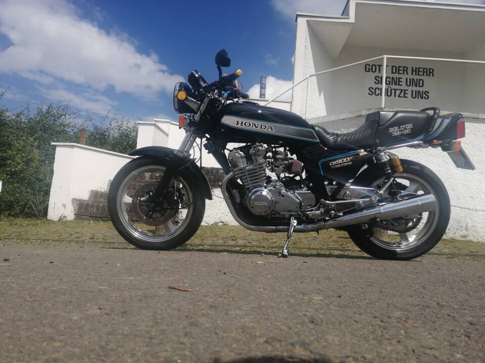 Image 51/54 of Honda CB 900 F Bol d'Or (1979)