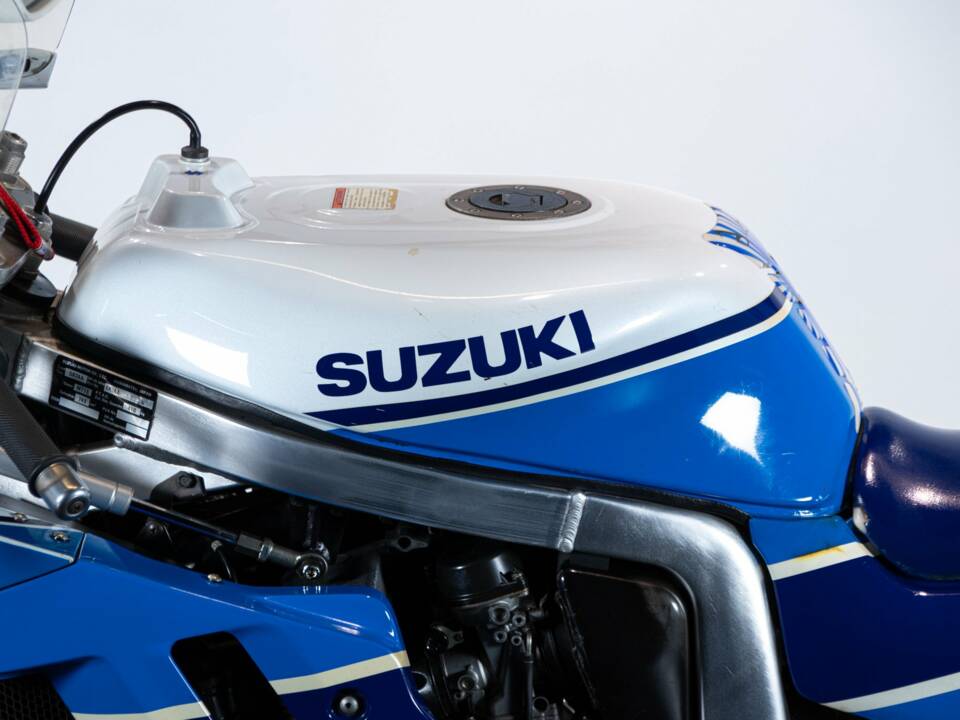 Afbeelding 15/50 van Suzuki DUMMY (1990)