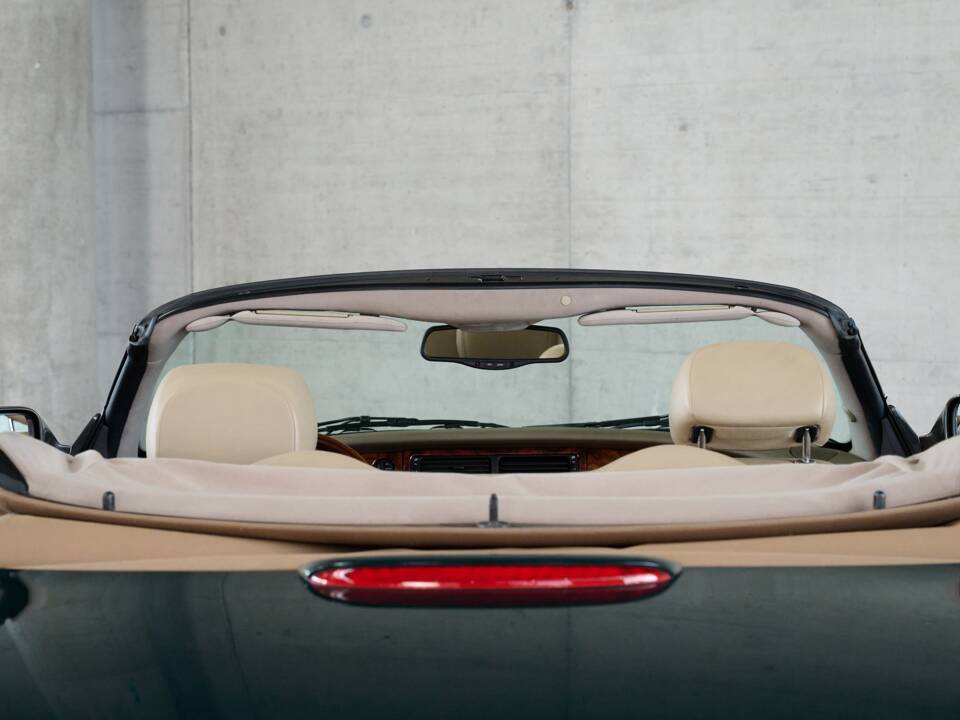 Bild 12/50 von Jaguar XK8 4.0 (2002)