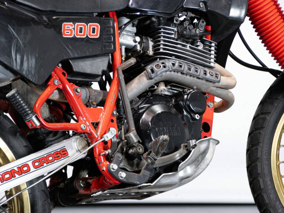 Image 12/50 of Yamaha XT 600 E (1985)