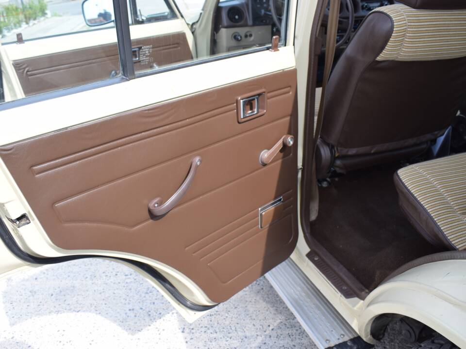 Image 12/24 of Toyota Land Cruiser FJ 60 (1984)