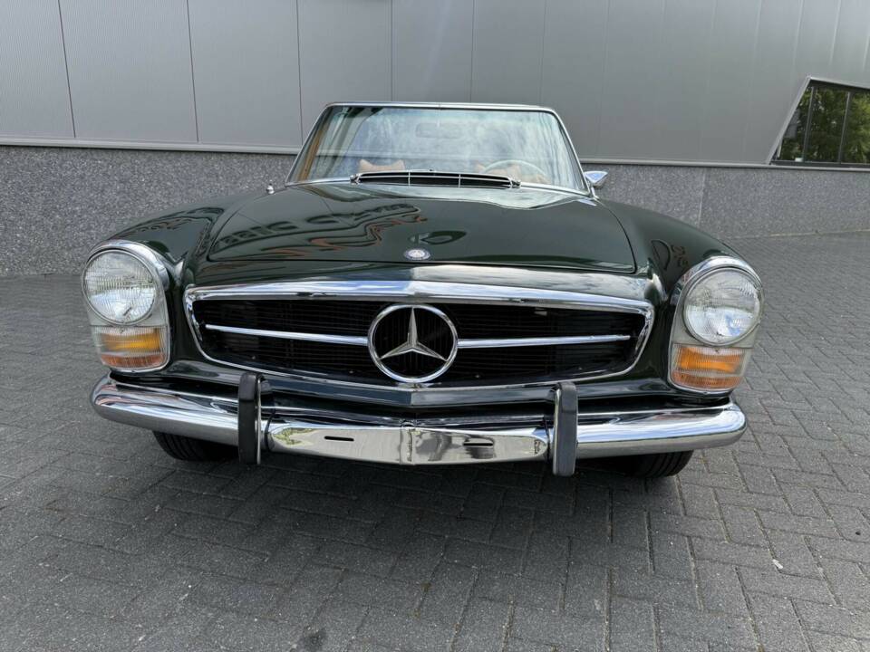 Image 6/50 de Mercedes-Benz 280 SL (1969)