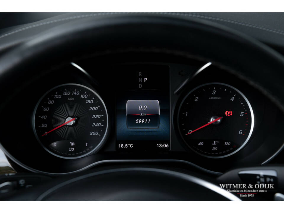 Image 22/28 of Mercedes-Benz V 300 d (2020)