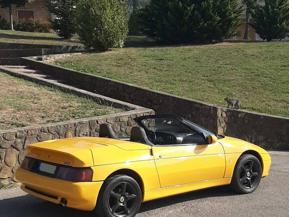 Image 2/32 of Lotus Elan SE (1991)