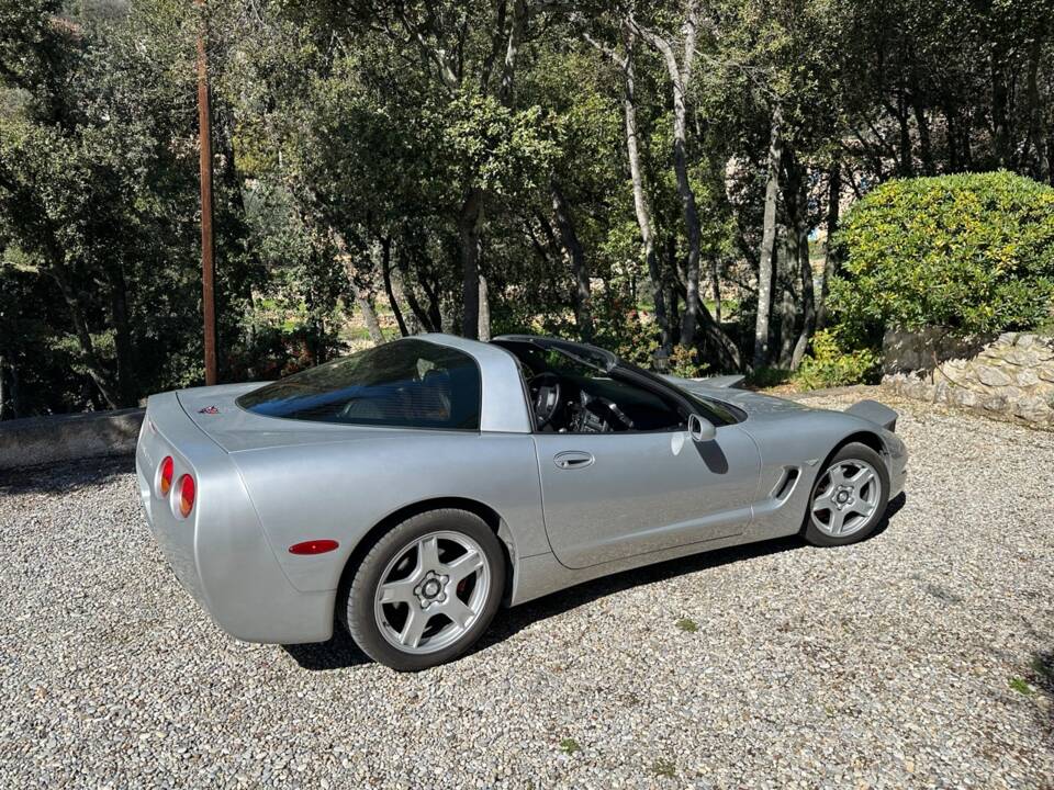 Image 187/191 of Chevrolet Corvette (1999)