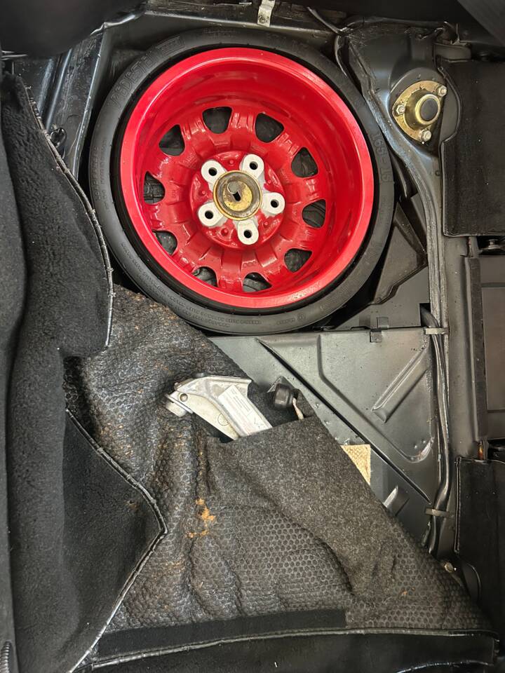 Image 25/63 of Porsche 928 GT (1989)