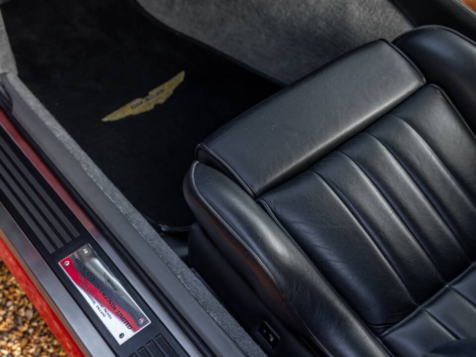 Imagen 40/58 de Aston Martin V8 Coupé (1997)
