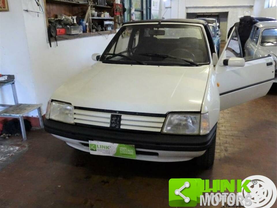 Bild 4/10 von Peugeot 205 CJ (1990)