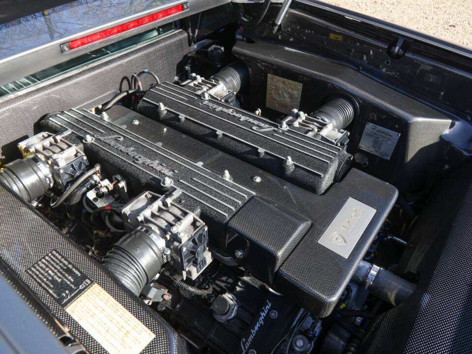 Image 23/50 de Lamborghini Murciélago (2003)