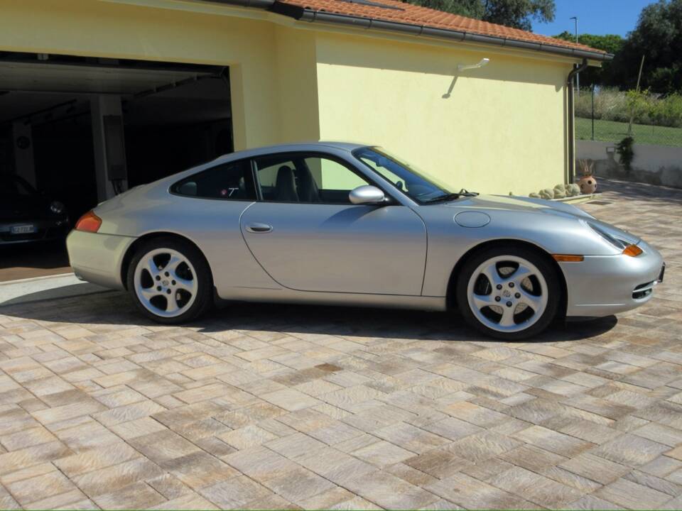 Bild 8/58 von Porsche 911 Carrera (2001)