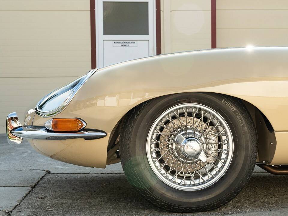 Bild 8/8 von Jaguar Type E 4.2 (1966)