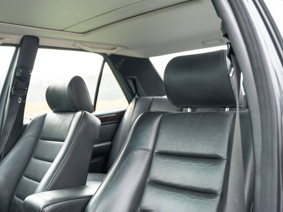 Bild 28/61 von Mercedes-Benz 500 E (1992)