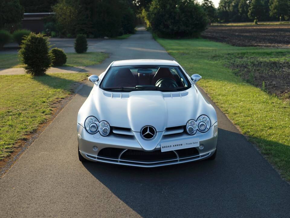 Image 4/18 de Mercedes-Benz SLR McLaren (2005)