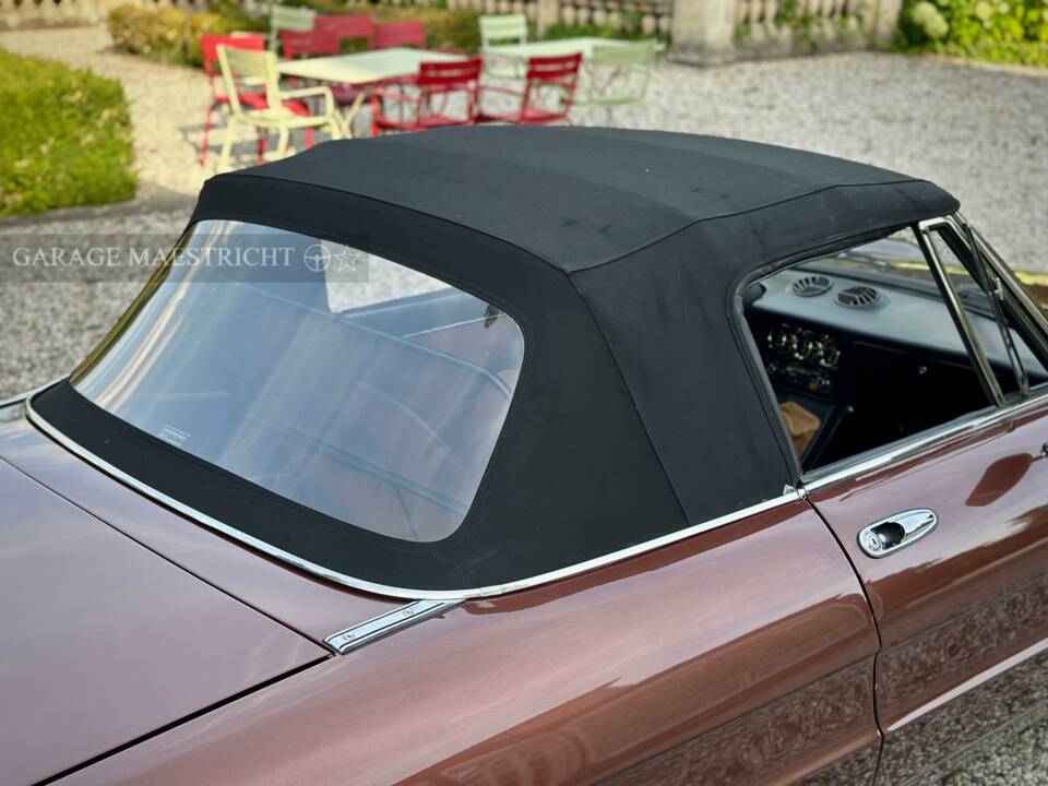 Image 79/100 of Alfa Romeo 2000 Spider Veloce (1980)