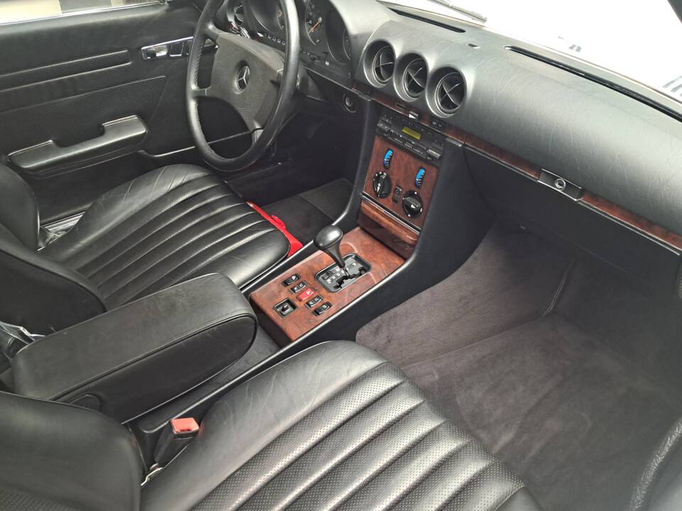Bild 19/24 von Mercedes-Benz 420 SL (1986)