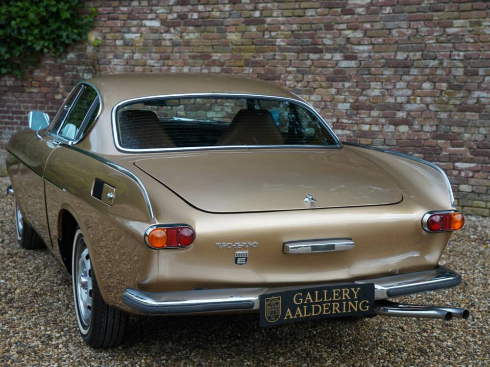 Image 32/50 de Volvo 1800 E (1972)