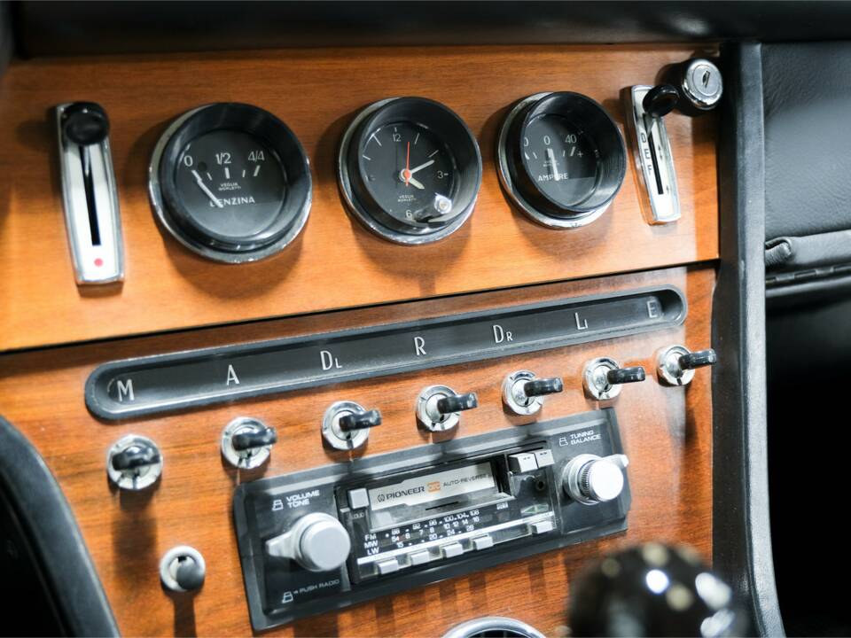Imagen 19/26 de Ferrari 365 GT 2+2 (1970)