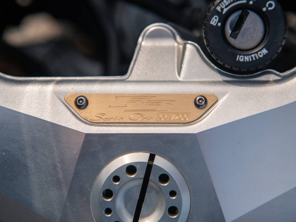 Image 16/16 de MV Agusta DUMMY (2012)