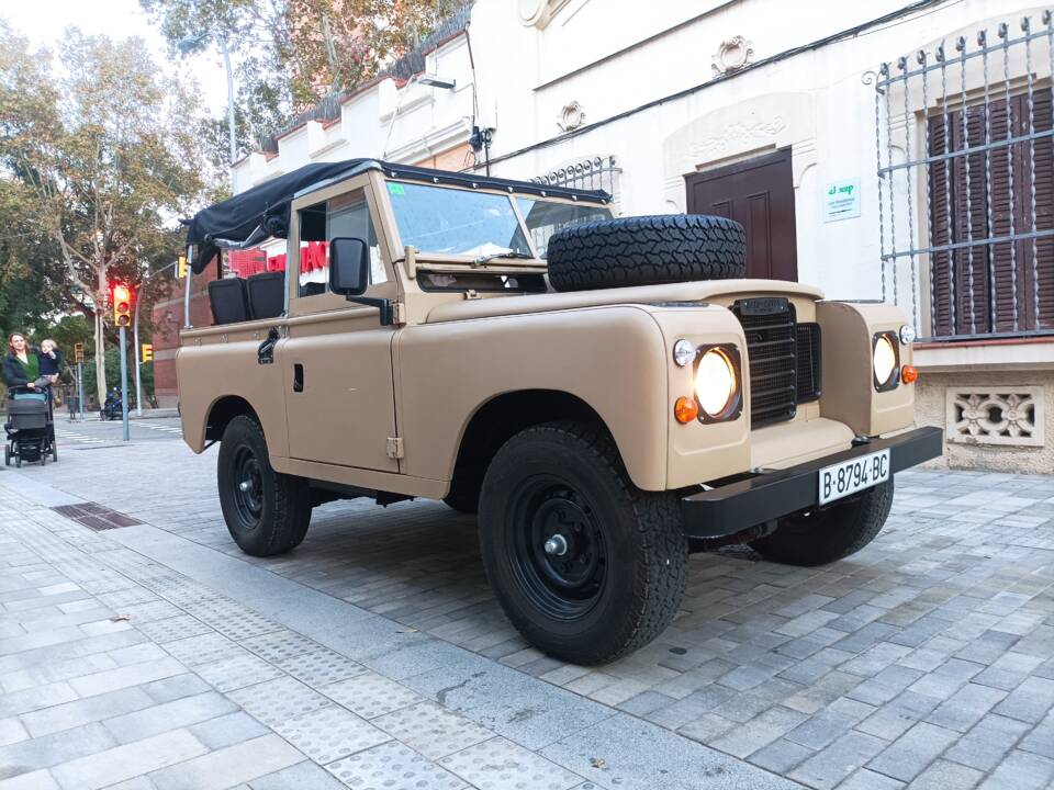 Bild 5/27 von Land Rover 88 (1978)