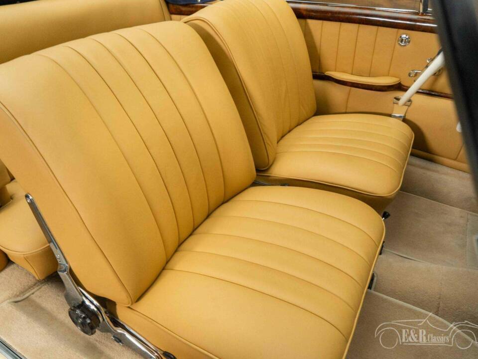 Afbeelding 9/19 van Mercedes-Benz 220 S Cabriolet (1956)