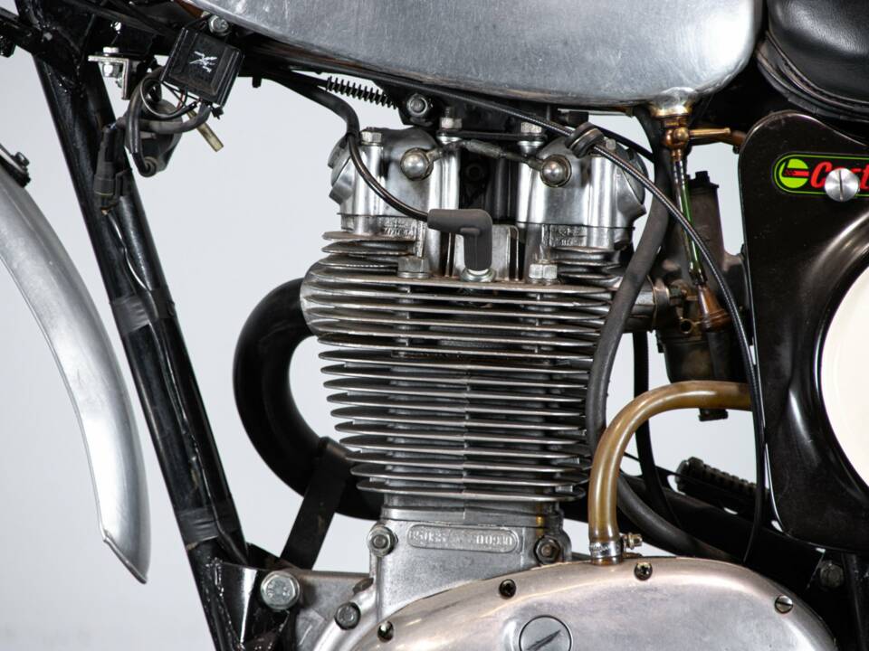 Bild 15/50 von BSA DUMMY (1974)