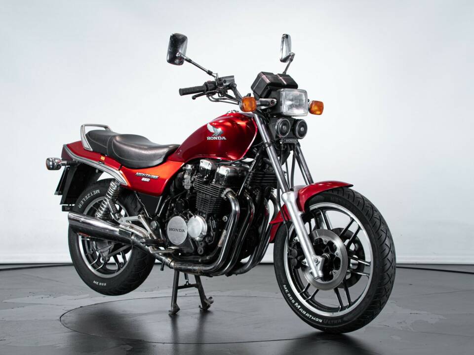 Image 6/50 of Honda CB 650 SC Nighthawk (1988)