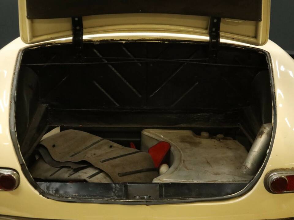 Immagine 34/50 di BMW 503 (1957)
