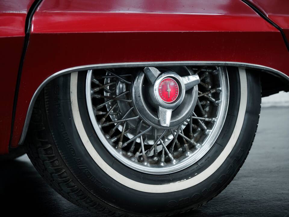 Bild 47/50 von Ford Thunderbird (1966)