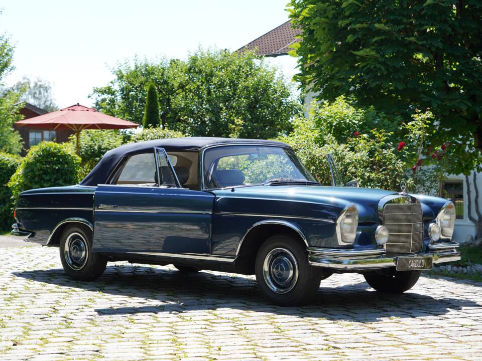 Image 10/13 of Mercedes-Benz 300 SE (1967)