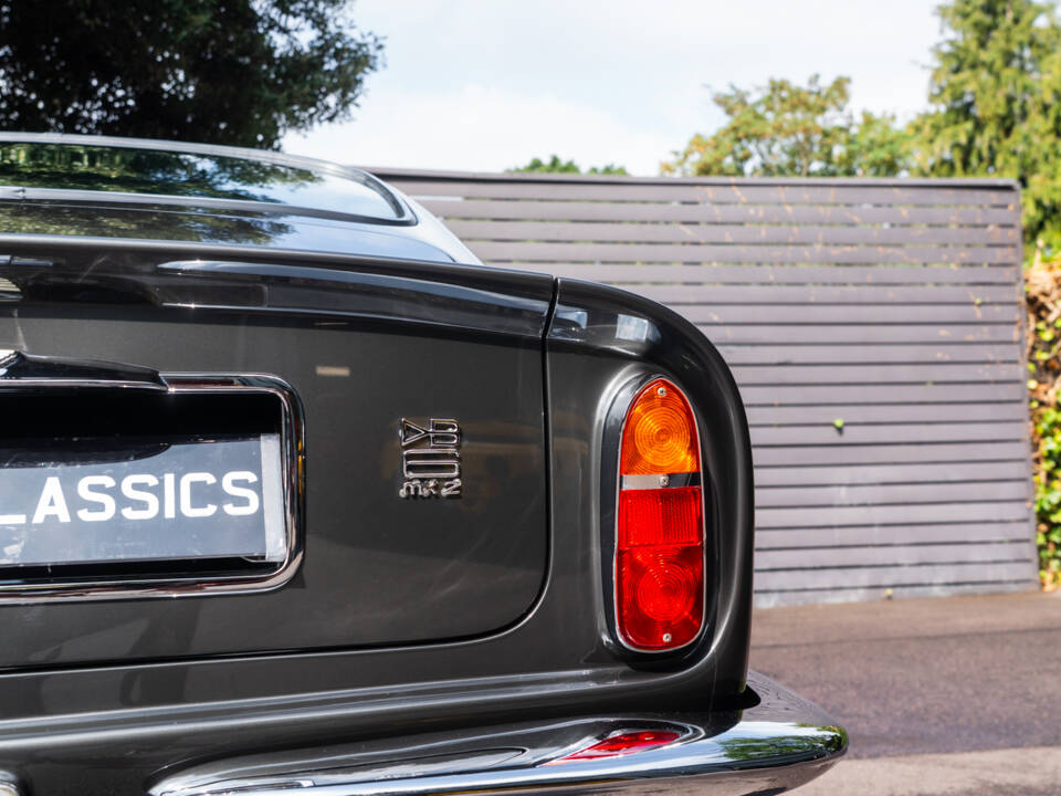 Imagen 4/49 de Aston Martin DB 6 Mk II (1970)