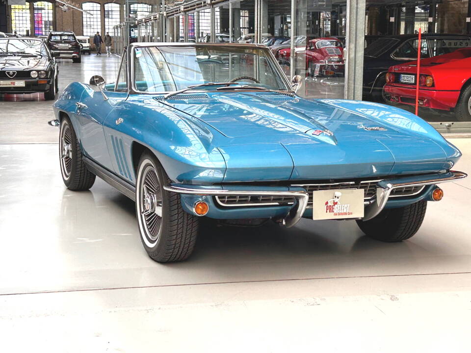 Imagen 5/41 de Chevrolet Corvette Sting Ray Convertible (1966)