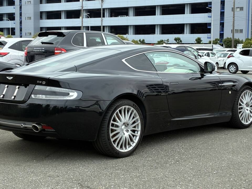 Imagen 5/60 de Aston Martin DB 9 (2011)