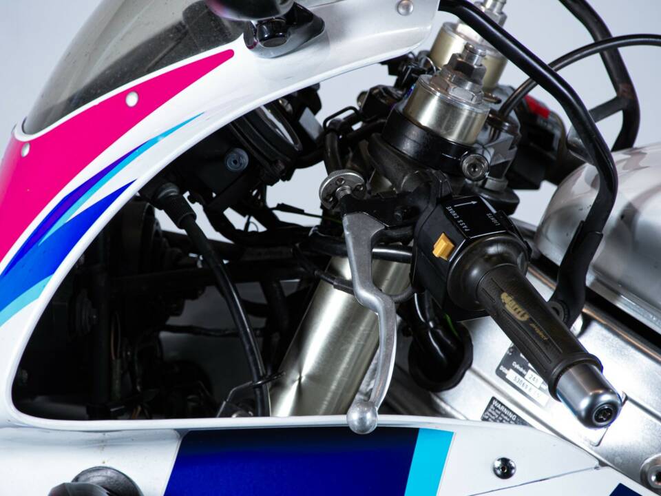 Bild 16/50 von Suzuki RGV 250 Gamma (1992)