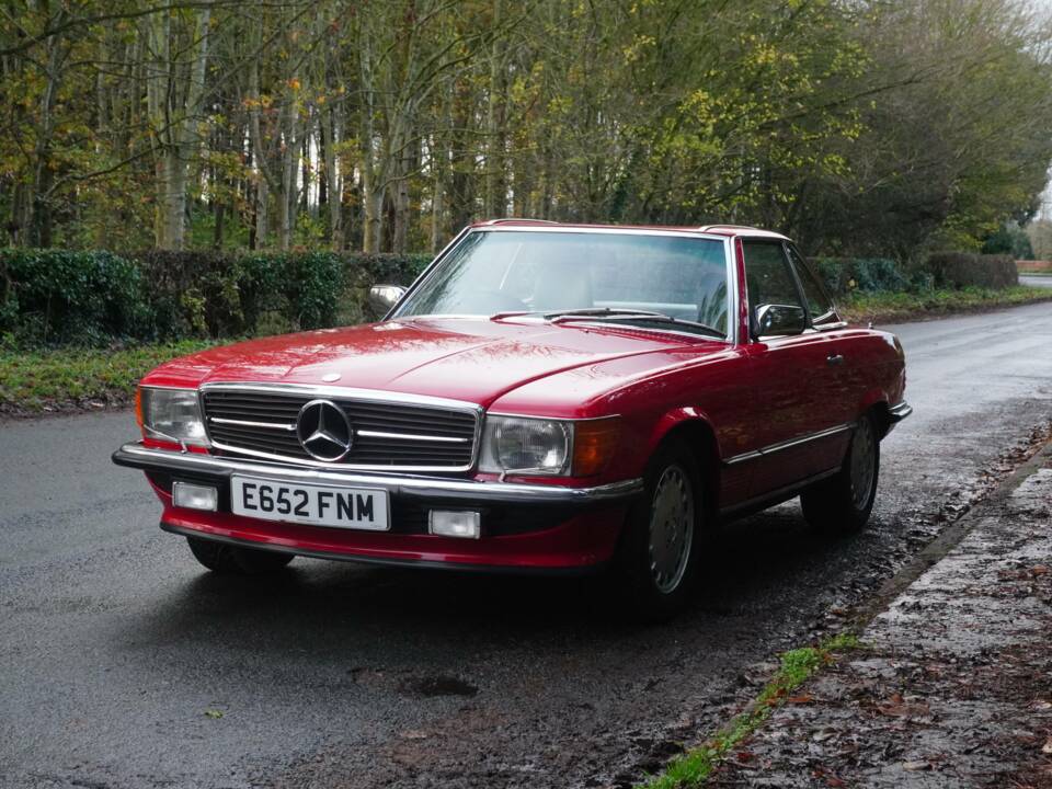 Image 3/22 of Mercedes-Benz 500 SL (1988)