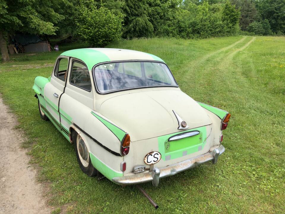 Image 5/7 of Skoda Octavia (1961)