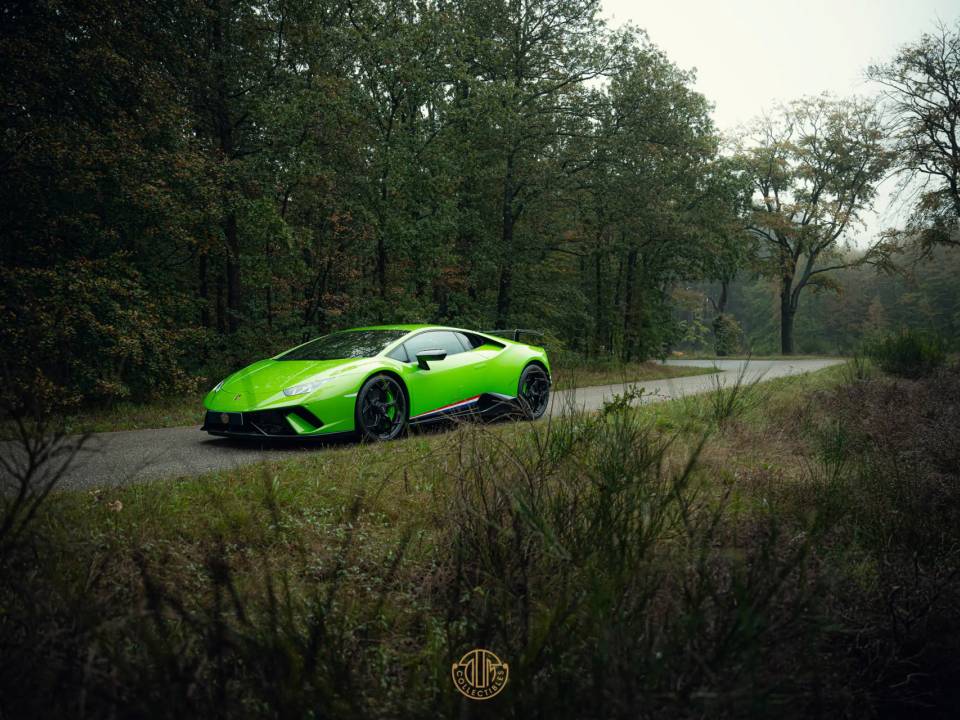 Immagine 43/50 di Lamborghini Huracán Performante (2018)