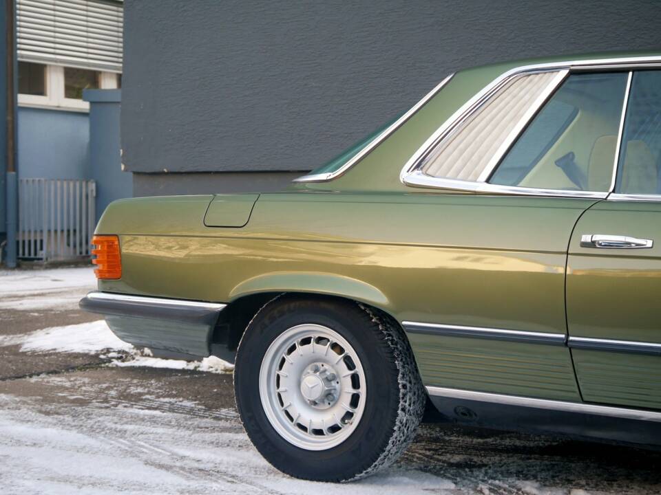 Afbeelding 35/41 van Mercedes-Benz 280 SLC (1977)
