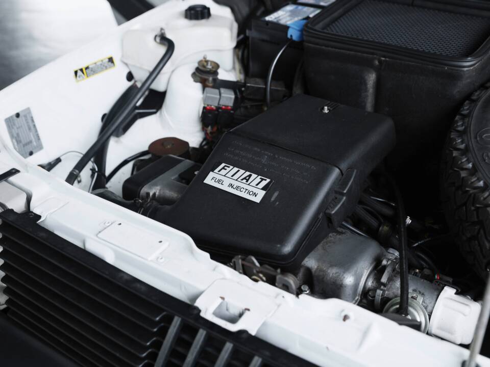 Bild 35/50 von FIAT Panda 4x4 1,0 (1990)