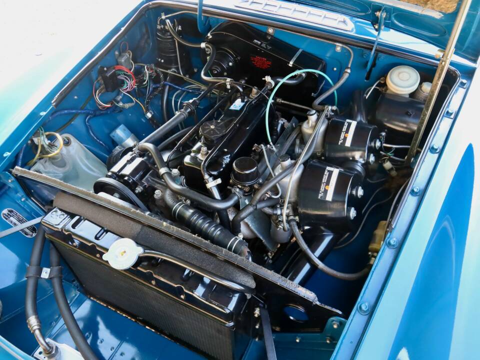 Immagine 36/50 di MG MGB GT (1971)