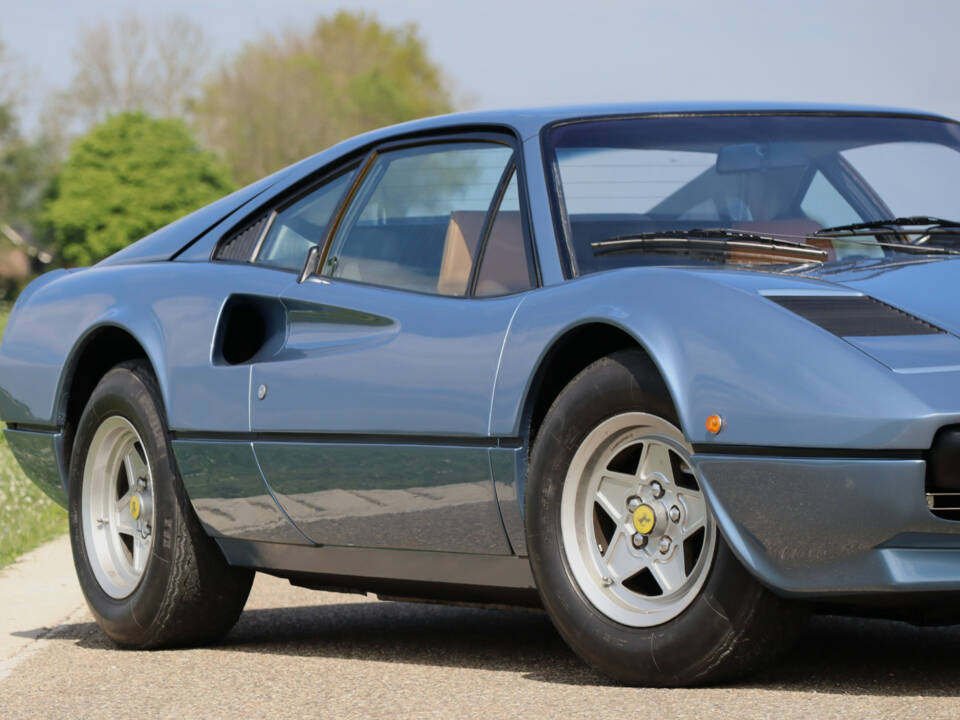Image 37/50 of Ferrari 308 GTB (1976)