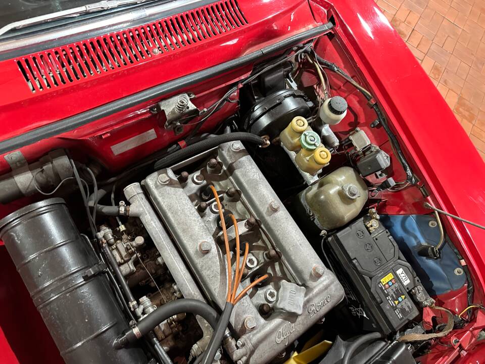 Immagine 29/33 di Alfa Romeo 2000 GT Veloce (1972)