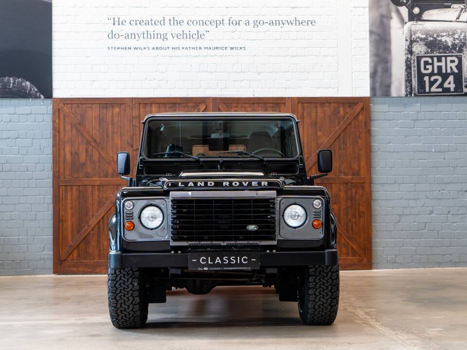 Bild 2/30 von Land Rover Defender 110 (2013)