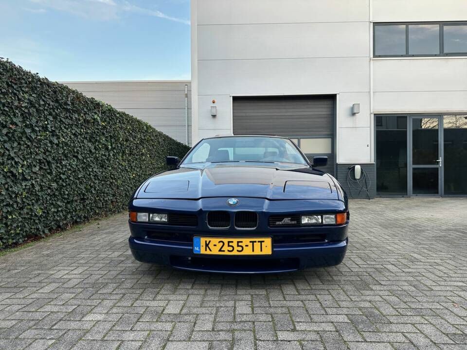 Image 4/8 of BMW 850i (1990)