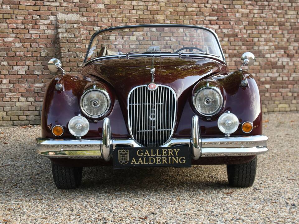 Immagine 5/50 di Jaguar XK 150 SE DHC (1958)