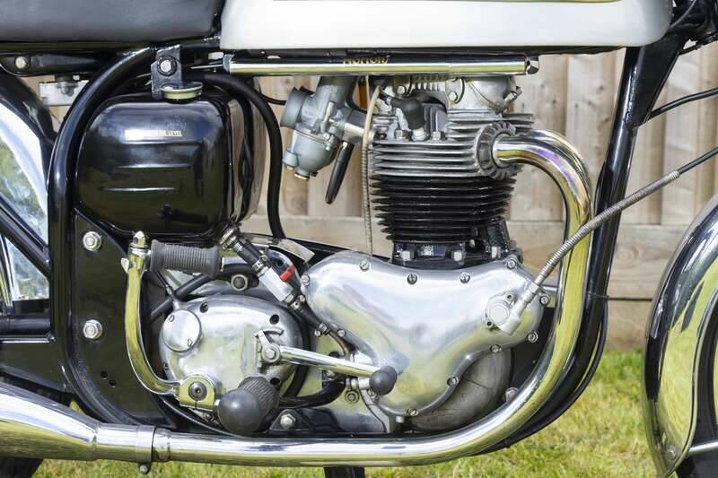 Immagine 6/39 di Norton 650 SS (1964)
