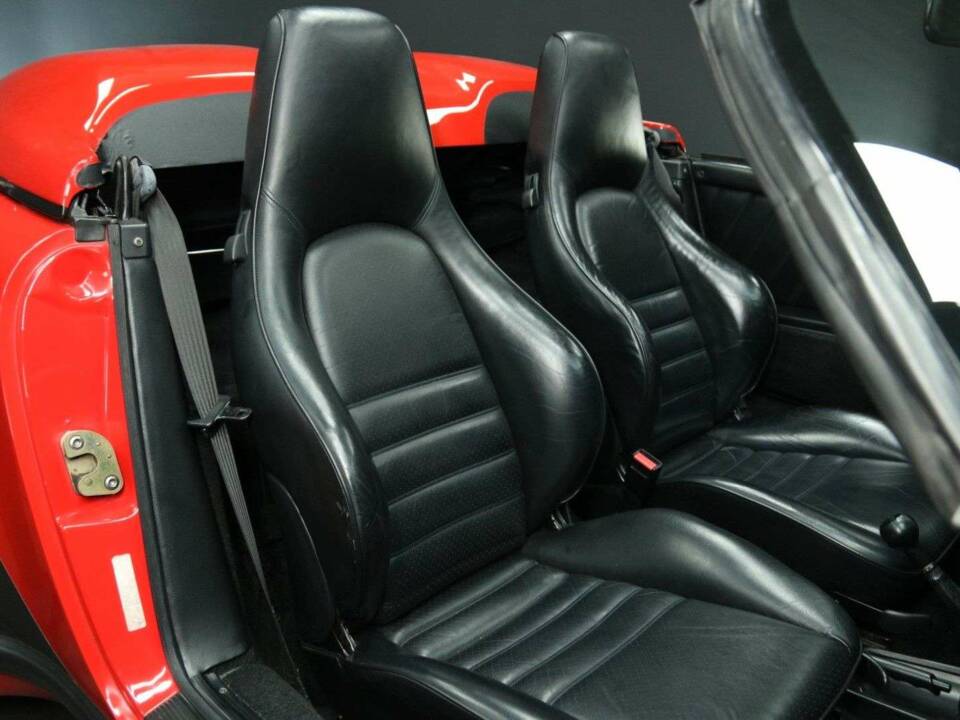 Image 22/30 of Porsche 911 Carrera 3.2 "25 years 911" (1989)