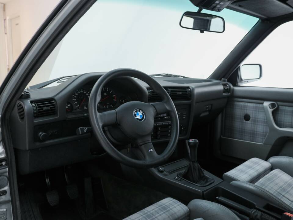 Afbeelding 8/27 van BMW M3 (1986)