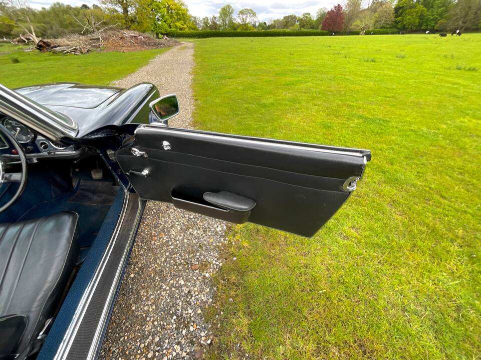 Image 38/50 de Mercedes-Benz 230 SL (1967)