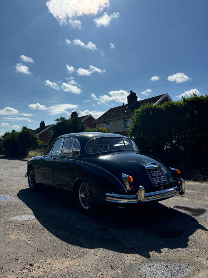 Image 4/11 de Jaguar Mk II 3.8 (1966)